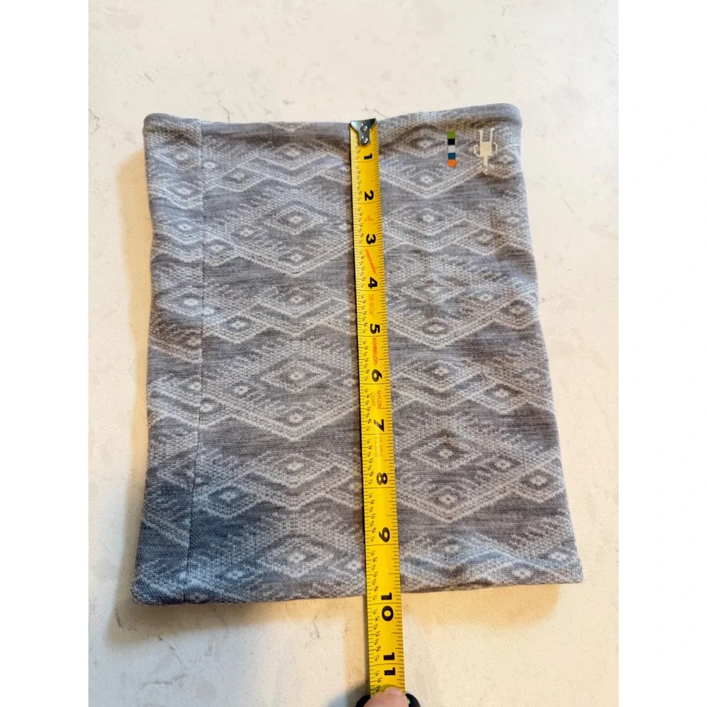 Smartwool Neck Gaiter Reversible Merino Wool Grey Geometric Pattern Scarf Unisex